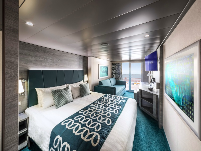 Deluxe Balcony with Partial View 